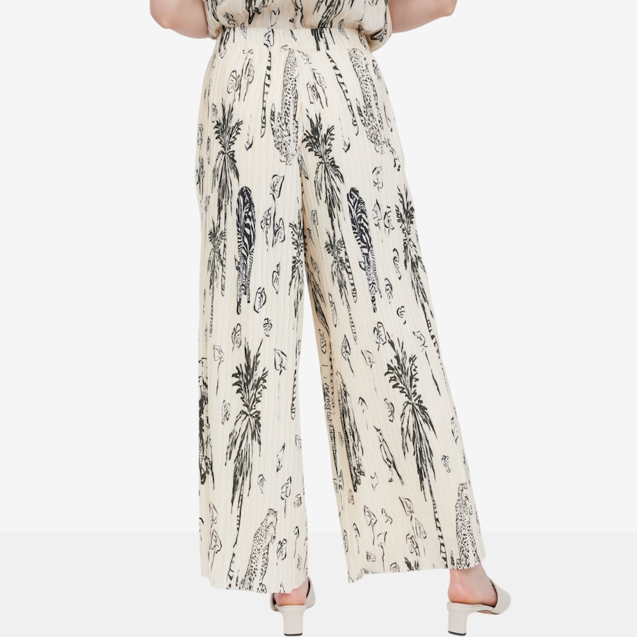 Image 122308_ALTMORE3.jpg, Product 122-308 / Price $109.99, Wynne Layers Crinkle Plisse Pant from Wynnelayers on TSC.ca's Fashion department
