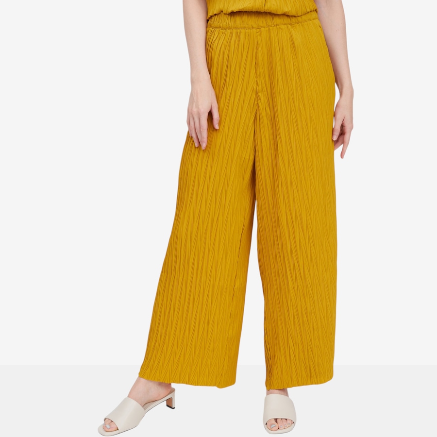 Image 122308_GGR.jpg, Product 122-308 / Price $109.99, Wynne Layers Crinkle Plisse Pant from Wynnelayers on TSC.ca's Fashion department