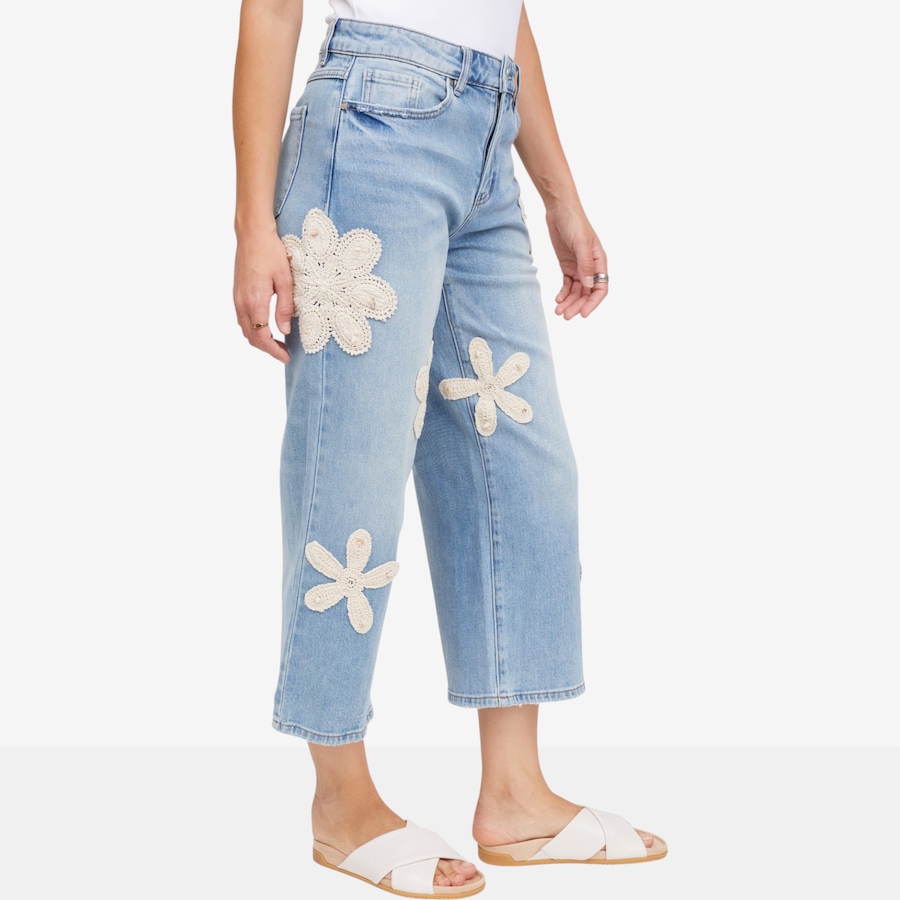 Image 122378_ALTMORE1.jpg, Product 122-378 / Price $39.33, claudia ev Wide Crop Jeans with Crochet from claudia ev on TSC.ca's Fashion department