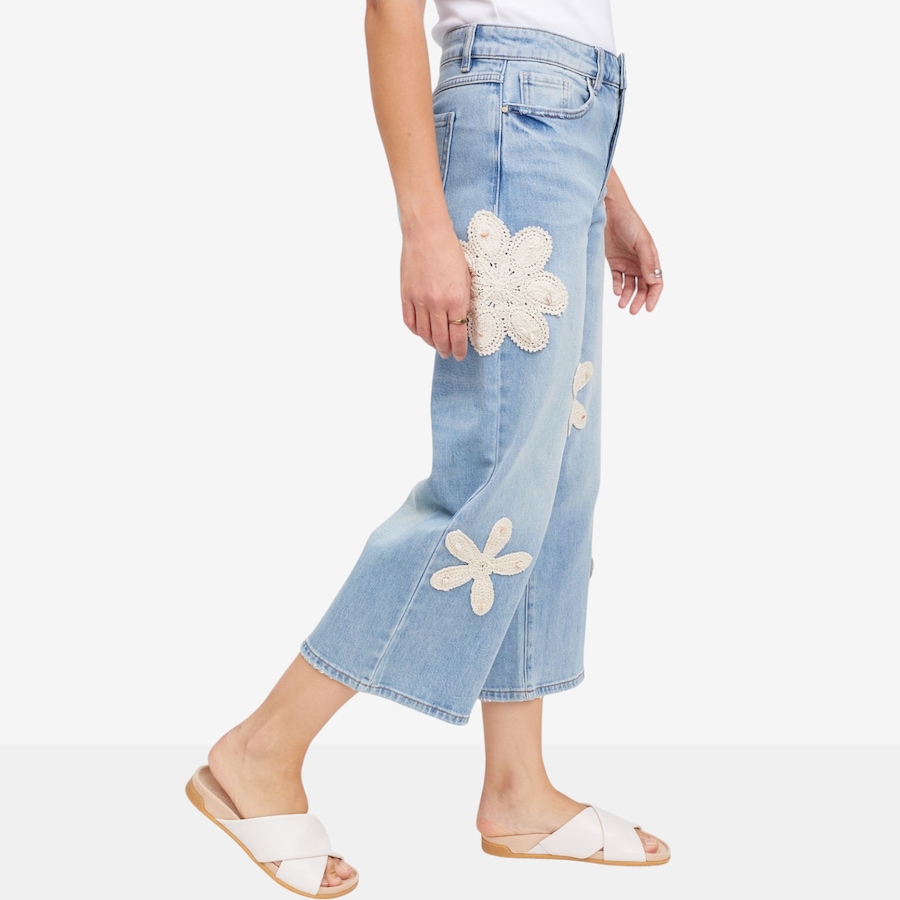 Image 122378_ALTMORE3.jpg, Product 122-378 / Price $39.33, claudia ev Wide Crop Jeans with Crochet from claudia ev on TSC.ca's Fashion department