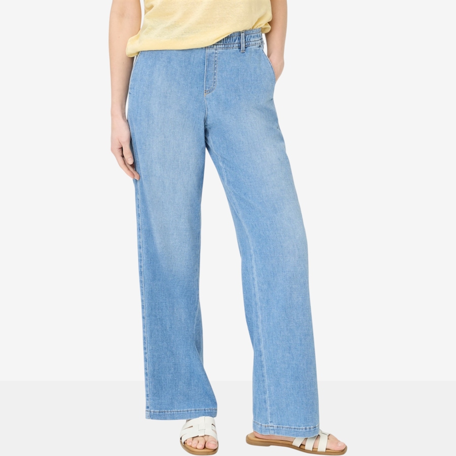 Image 122387_LTB.jpg, Product 122-387 / Price $268.00, Brax Maine Ultralight Jean from Brax on TSC.ca's Fashion department