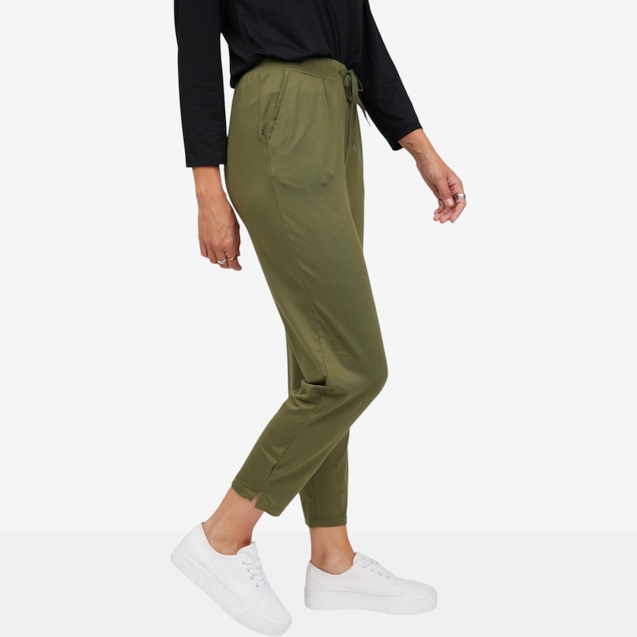 Image 122755_ALTMORE1.jpg, Product 122-755 / Price $40.00, Cuddl Duds Comfort Code Stretch Jersey Slim Pant from Cuddl Duds  on TSC.ca's Fashion department