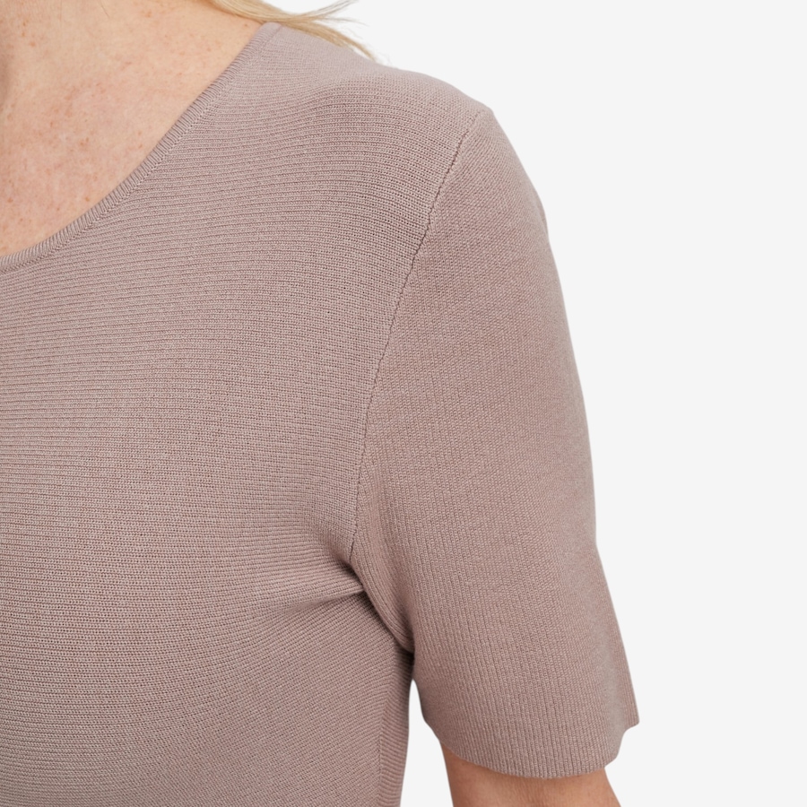 Image 122805_ALTMORE2.jpg, Product 122-805 / Price $89.88, Brian Bailey Knit Peplum Top from Brian Bailey on TSC.ca's Fashion department
