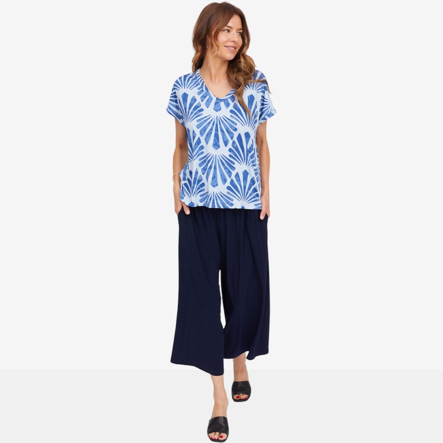 Image 122845_ALTMORE5.jpg, Product 122-845 / Price $59.99, Kim & Co. Brazil Knit Short Dolman Sleeve Top from Kim & Co. on TSC.ca's Fashion department