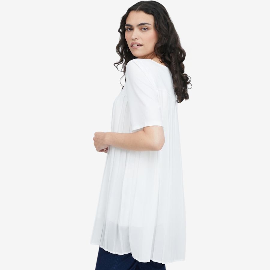 Image 122964_ALTMORE1.jpg, Product 122-964 / Price $39.99, Nina Leonard Elbow Sleeve Round Neck Top from Nina Leonard on TSC.ca's Fashion department