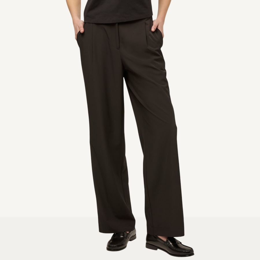 Image 123095_ALTMORE1.jpg, Product 123-095 / Price $170.00, Tilley Tech Silk Wide Leg Pant from Tilley on TSC.ca's Fashion department