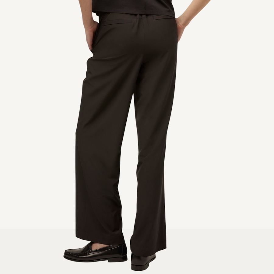 Image 123095_ALTMORE2.jpg, Product 123-095 / Price $170.00, Tilley Tech Silk Wide Leg Pant from Tilley on TSC.ca's Fashion department