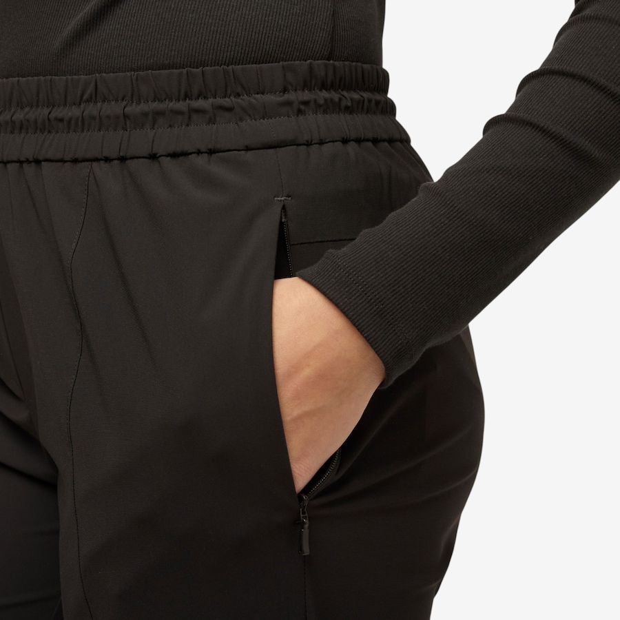 Image 123097_ALTMORE10.jpg, Product 123-097 / Price $120.00, Tilley Wanderer Pull-On Pant from Tilley on TSC.ca's Fashion department