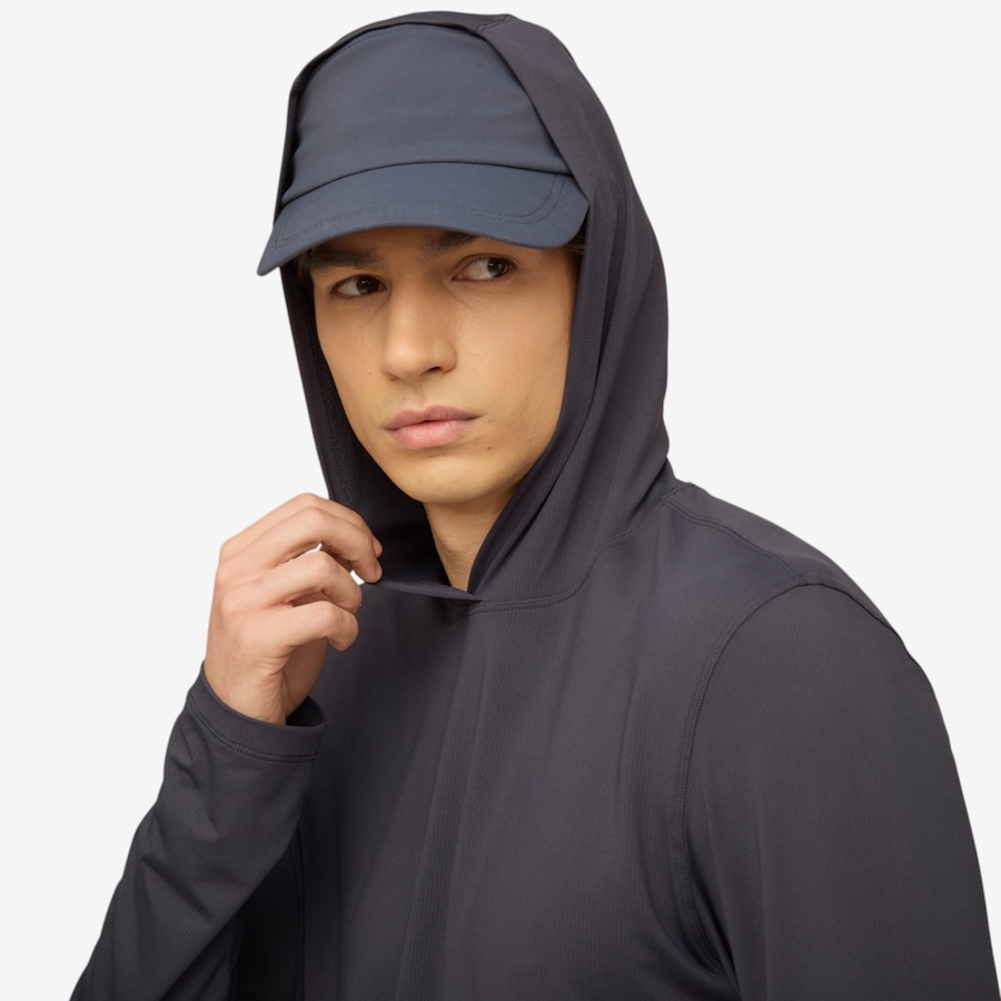 Image 123111_ALTMORE4.jpg, Product 123-111 / Price $120.00, Tilley Men's Lightweight UPF Shade Hoodie from Tilley on TSC.ca's Fashion department