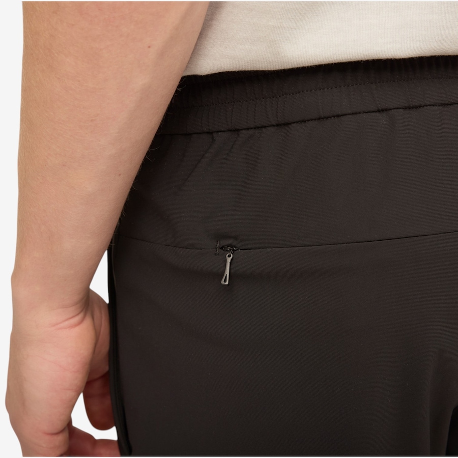 Image 123113_ALTMORE9.jpg, Product 123-113 / Price $140.00, Tilley Men's Wanderer Relaxed Traveler Short from Tilley on TSC.ca's Fashion department