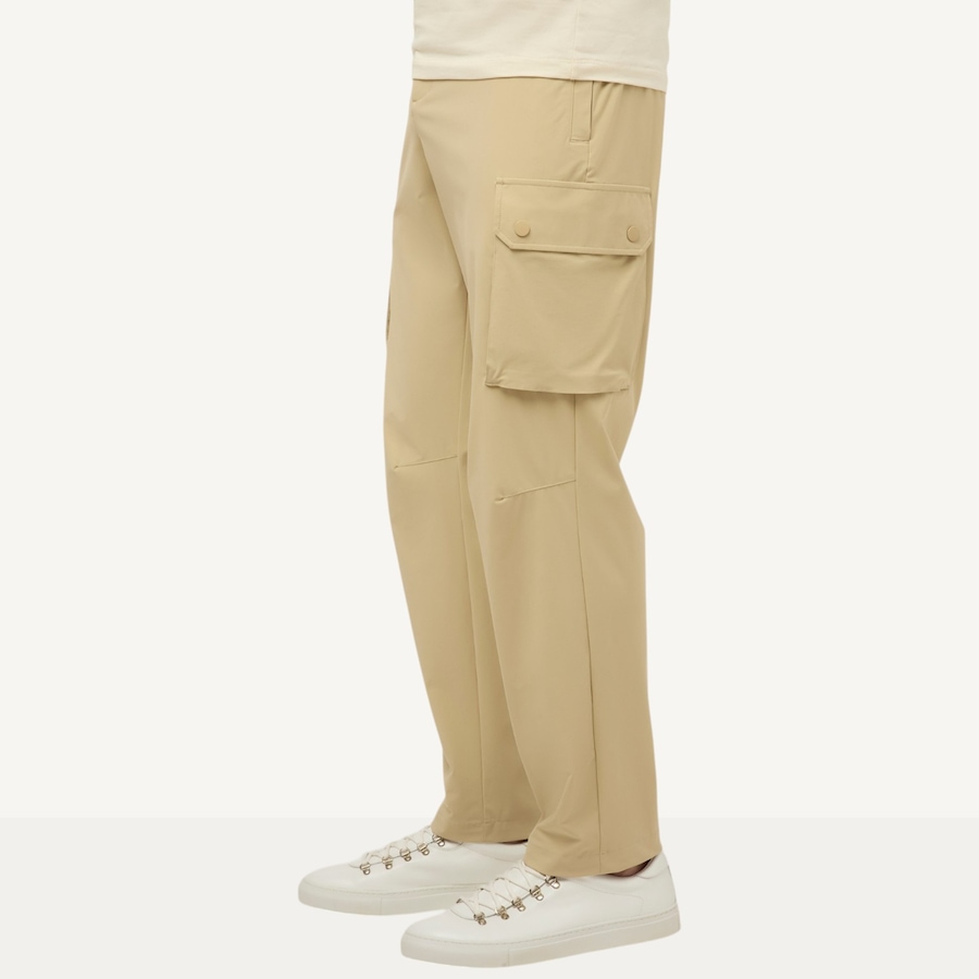 Image 123114_ALTMORE2.jpg, Product 123-114 / Price $190.00, Tilley Men's Wanderer Relaxed Cargo Pant from Tilley on TSC.ca's Fashion department