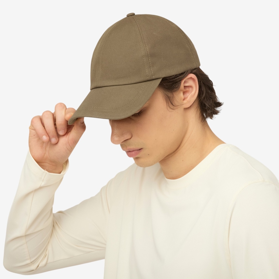 Image 123125_ALTMORE4.jpg, Product 123-125 / Price $55.00, Tilley Men's Waxed Cotton Cap from Tilley on TSC.ca's Fashion department
