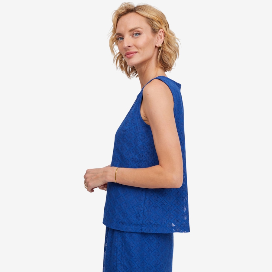 Image 123174_ALTMORE1.jpg, Product 123-174 / Price $49.88, Guillaume Textured Lace Top from Guillaume on TSC.ca's Fashion department