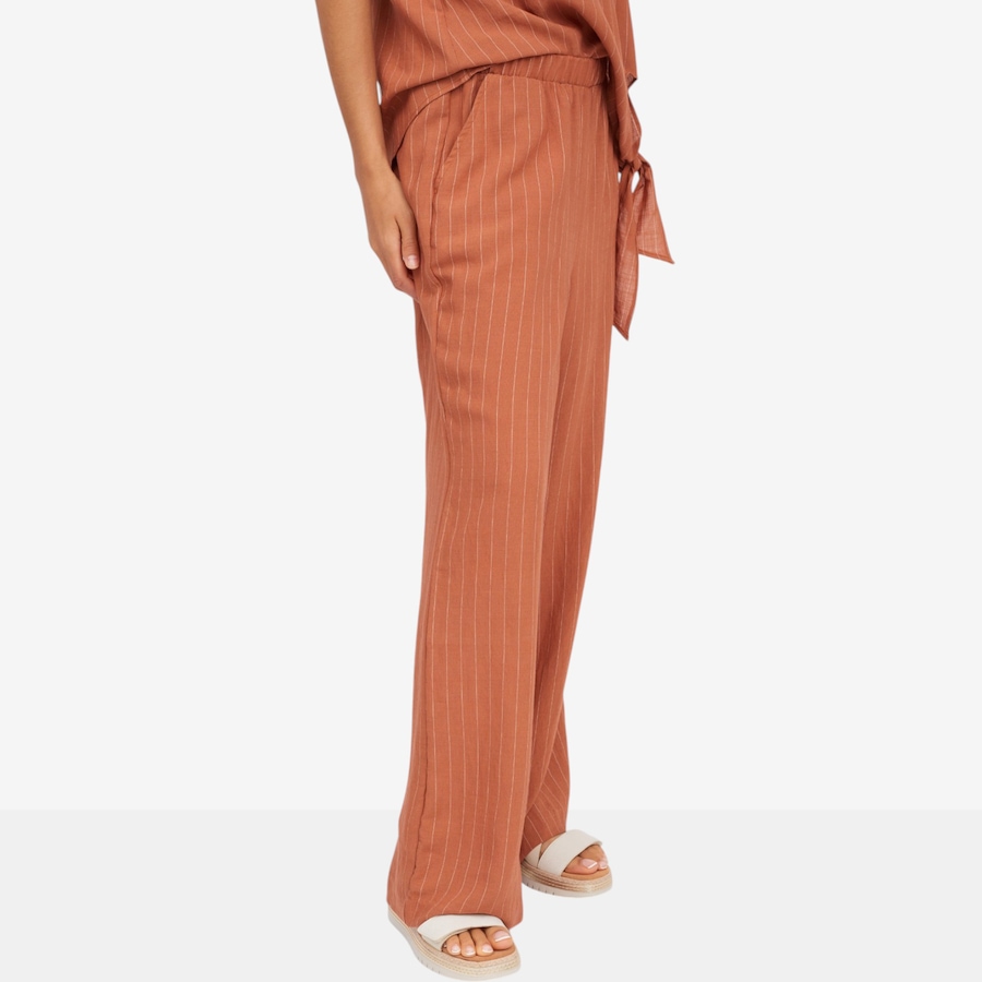 Image 123575_ALTMORE1.jpg, Product 123-575 / Price $59.99, Mr. Max Coastline Linen Blend Wide Leg Pant from Mr. Max on TSC.ca's Fashion department