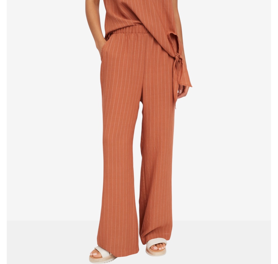 Image 123575_TRRC.jpg, Product 123-575 / Price $79.99, Mr. Max Coastline Linen Blend Wide Leg Pant from Mr. Max on TSC.ca's Fashion department