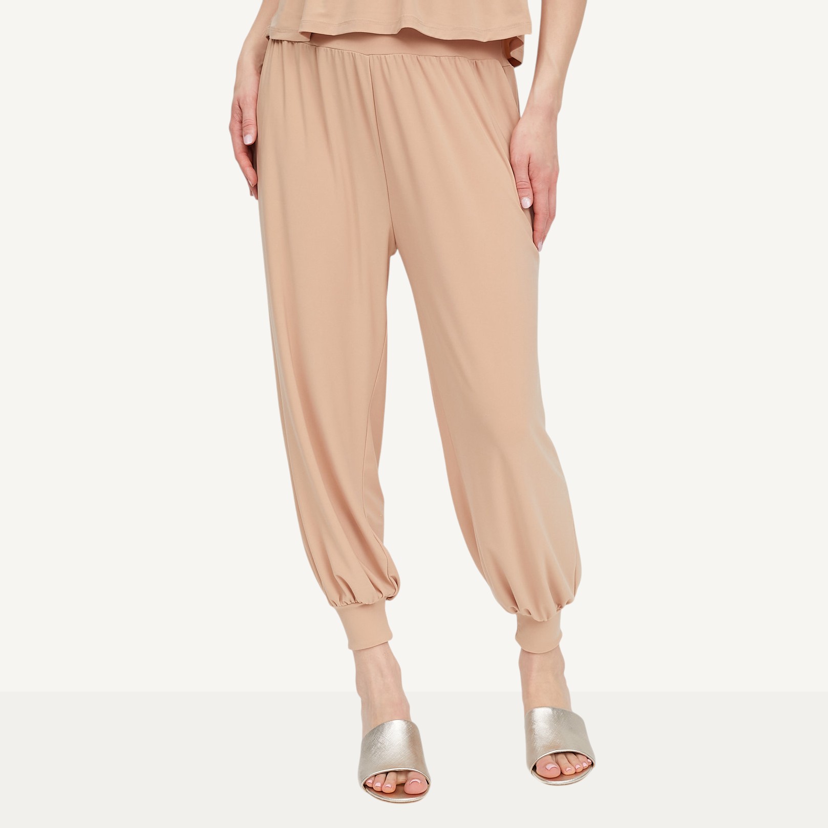 Marallis Haci High-waisted Flowy Harem Pants - TSC.ca