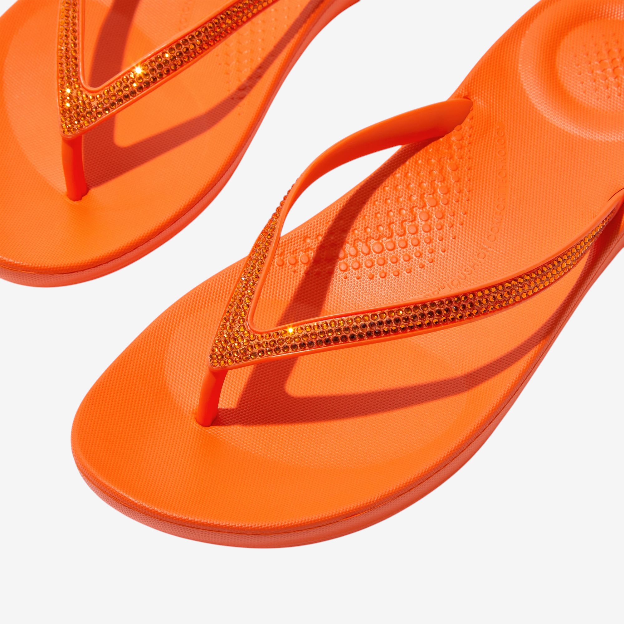 FitFlop Sparkle Classic Iqushion Ergonomic Flip Flop - TSC.ca