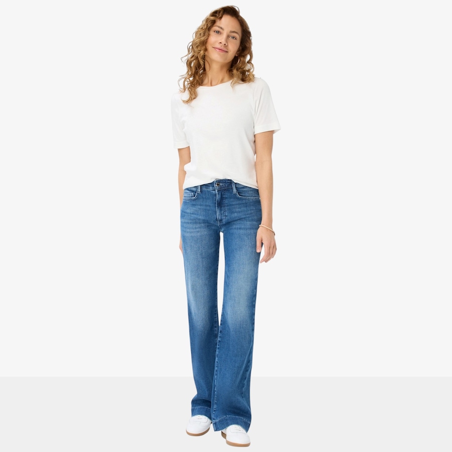 Image 124858_USLBE.jpg, Product 124-858 / Price $239.00, Brax Maine Jean from Brax on TSC.ca's Fashion department
