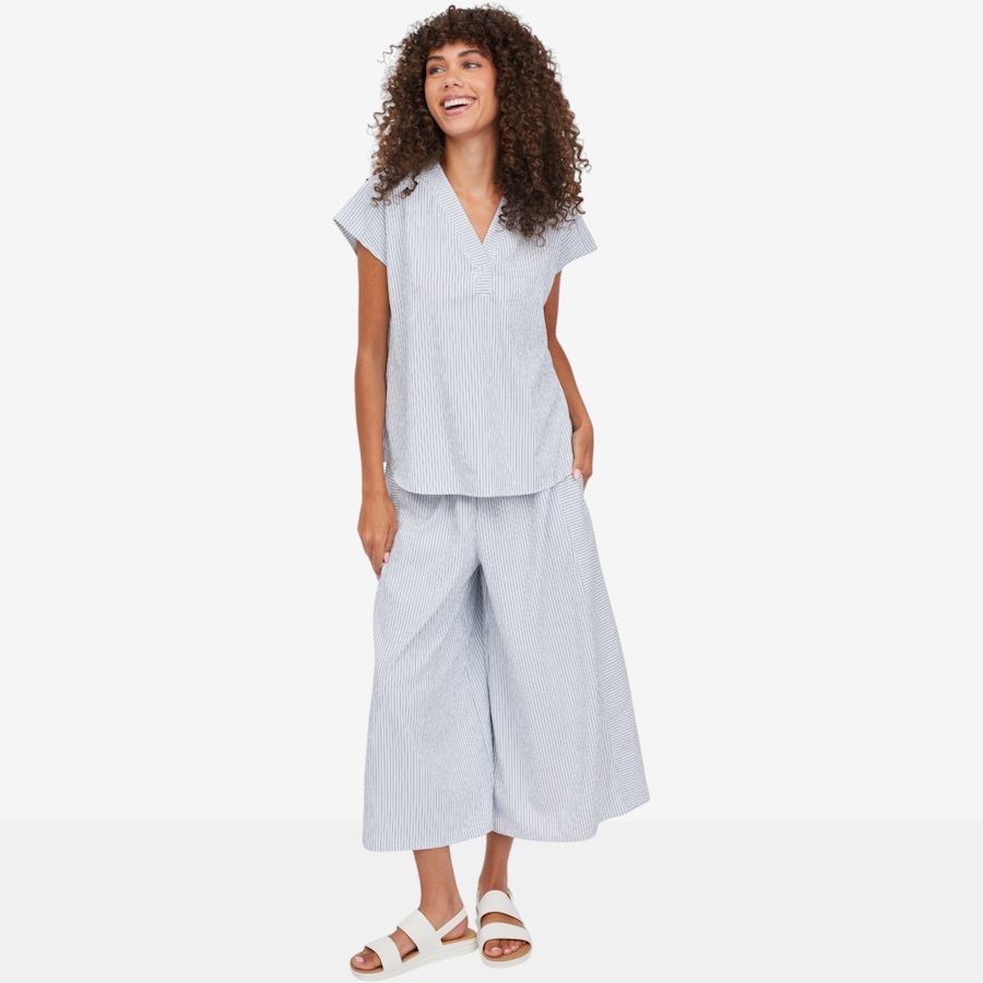 Image 125021_ALTMORE3.jpg, Product 125-021 / Price $69.99, Kim & Co. Woven Roxy Short Dolman Sleeve Relaxed Top from Kim & Co. on TSC.ca's Fashion department