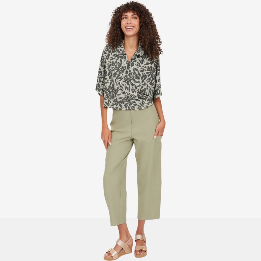 Image 125026_ALTMORE8.jpg, Product 125-026 / Price $69.99, Kim & Co. Deluxe Denim Knit Relaxed Cargo Ankle Length Pant from Kim & Co. on TSC.ca's Fashion department
