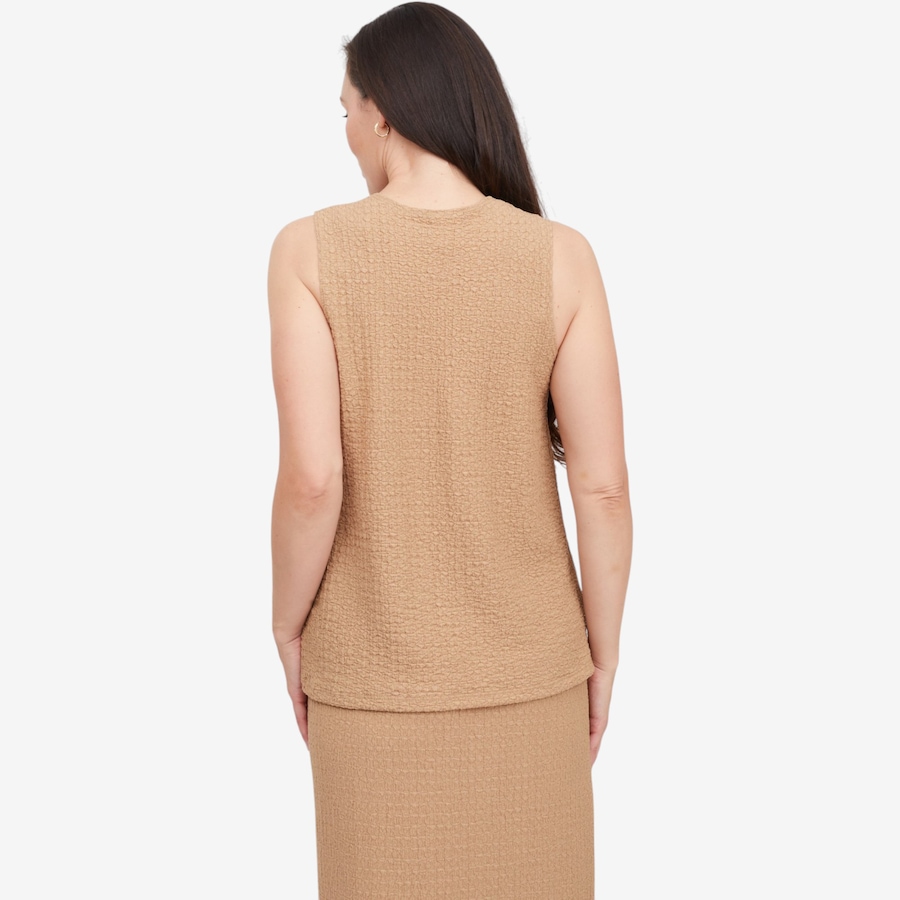 Image 125155_ALTMORE3.jpg, Product 125-155 / Price $58.99, Kim & Co. Mini Pop Sleeveless V-Neck Top from Kim & Co. on TSC.ca's Fashion department