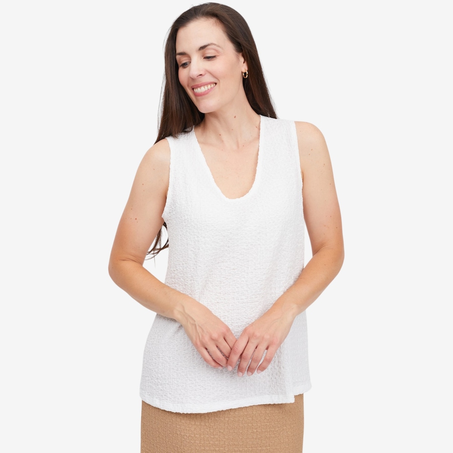 Image 125155_ECR.jpg, Product 125-155 / Price $58.99, Kim & Co. Mini Pop Sleeveless V-Neck Top from Kim & Co. on TSC.ca's Fashion department