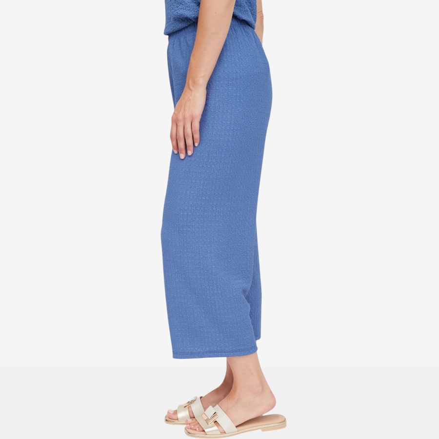 Image 125157_ALTMORE1.jpg, Product 125-157 / Price $74.99, Kim & Co. Mini Pop Knit Relaxed Cropped Pant from Kim & Co. on TSC.ca's Fashion department