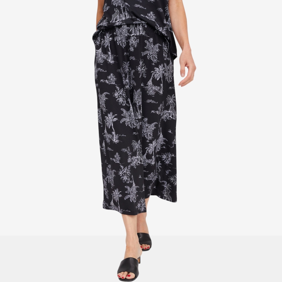 Image 125159_BLKE.jpg, Product 125-159 / Price $79.99, Kim & Co. Brazil Knit Roxy Culottes from Kim & Co. on TSC.ca's Fashion department