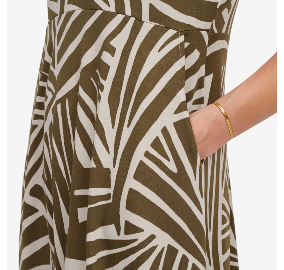 Image 125165_ALTMORE4.jpg, Product 125-165 / Price $64.99, Kim & Co. Brazil Knit Short Dolman Sleeve Dress with Pockets from Kim & Co. on TSC.ca's Fashion department