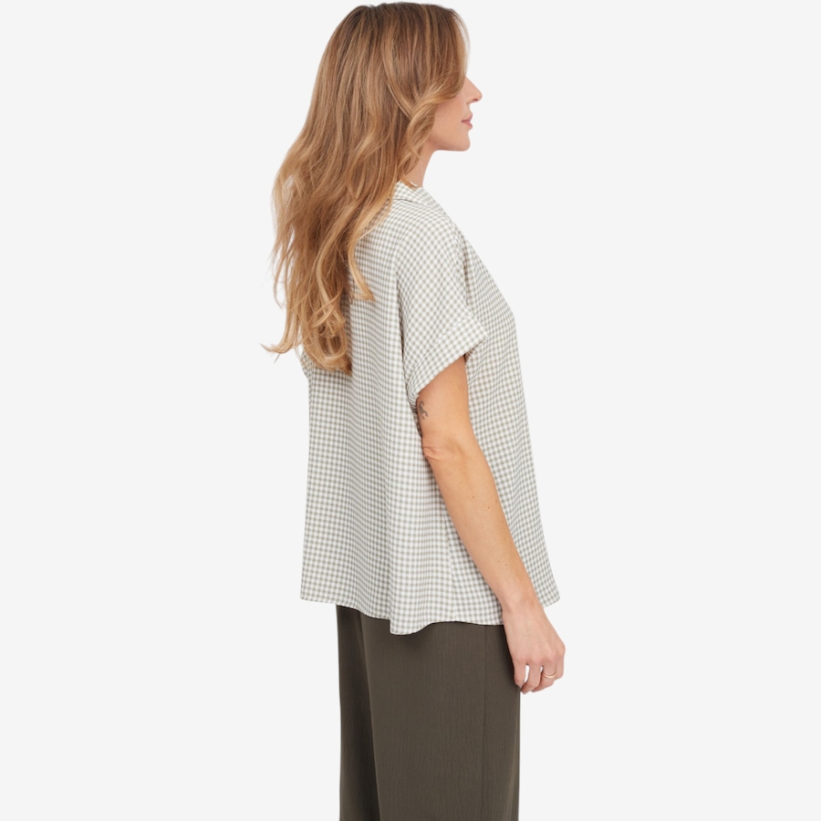 Image 125169_ALTMORE2.jpg, Product 125-169 / Price $39.88, Kim & Co. Crinkle Poplin Yassi Short Dolman Sleeve Shirt from Kim & Co. on TSC.ca's Fashion department