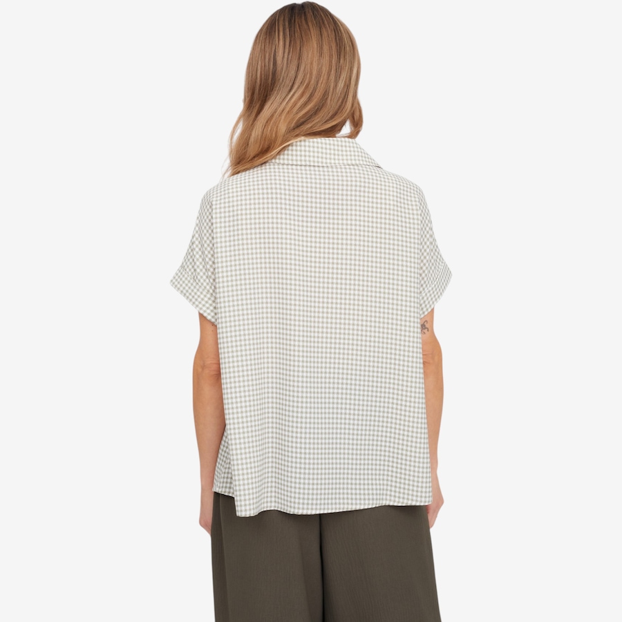 Image 125169_ALTMORE4.jpg, Product 125-169 / Price $39.88, Kim & Co. Crinkle Poplin Yassi Short Dolman Sleeve Shirt from Kim & Co. on TSC.ca's Fashion department
