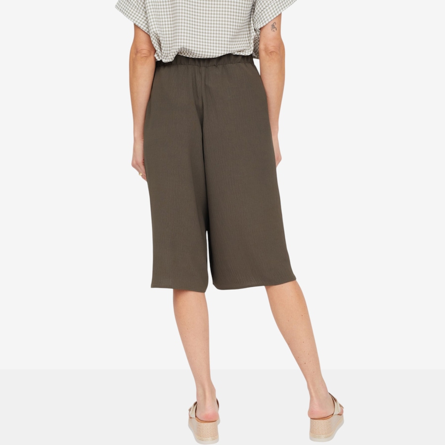 Image 125171_ALTMORE2.jpg, Product 125-171 / Price $64.99, Kim & Co. Crinkle Poplin Mila Shorts with Pockets from Kim & Co. on TSC.ca's Fashion department