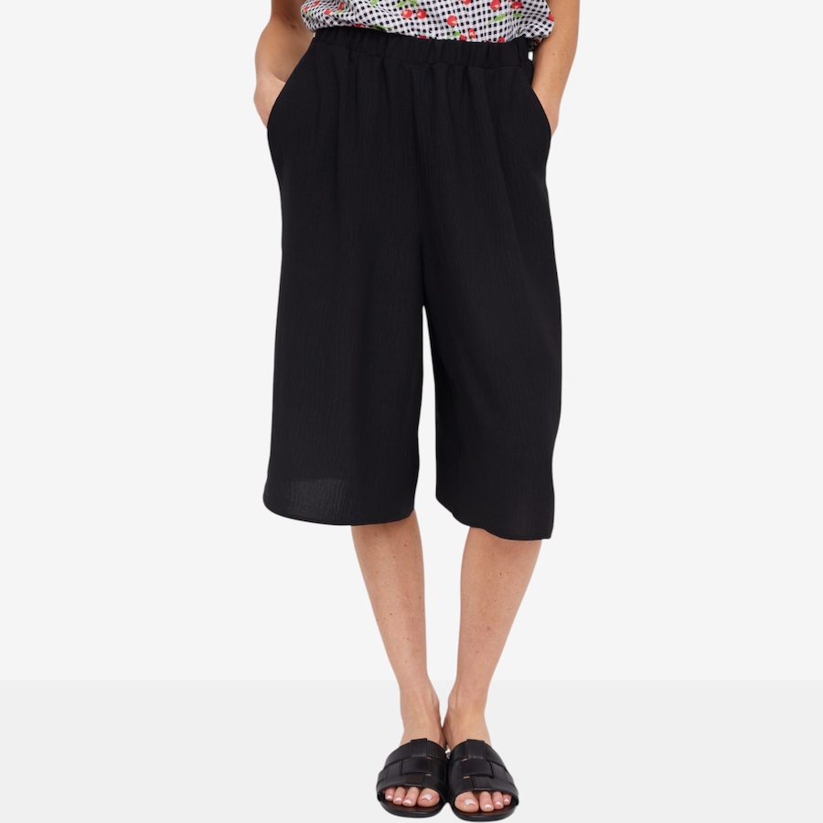 Image 125171_BLK.jpg, Product 125-171 / Price $64.99, Kim & Co. Crinkle Poplin Mila Shorts with Pockets from Kim & Co. on TSC.ca's Fashion department