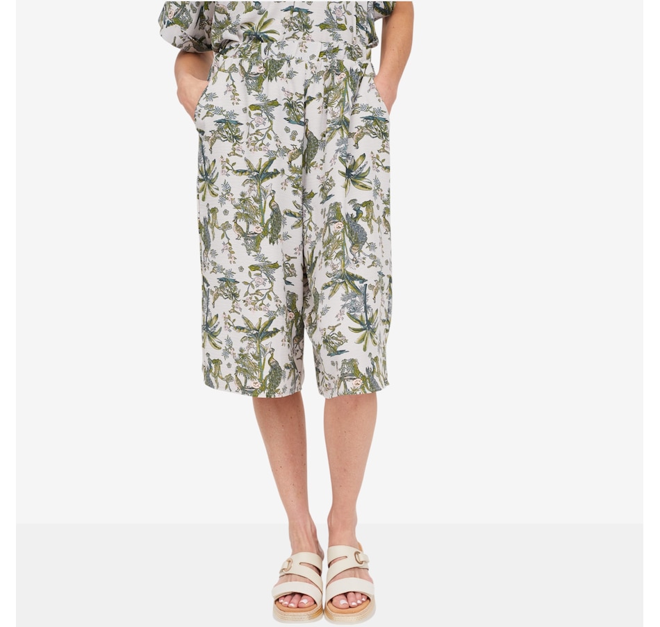 Image 125171_SML.jpg, Product 125-171 / Price $54.99, Kim & Co. Crinkle Poplin Mila Shorts with Pockets from Kim & Co. on TSC.ca's Fashion department
