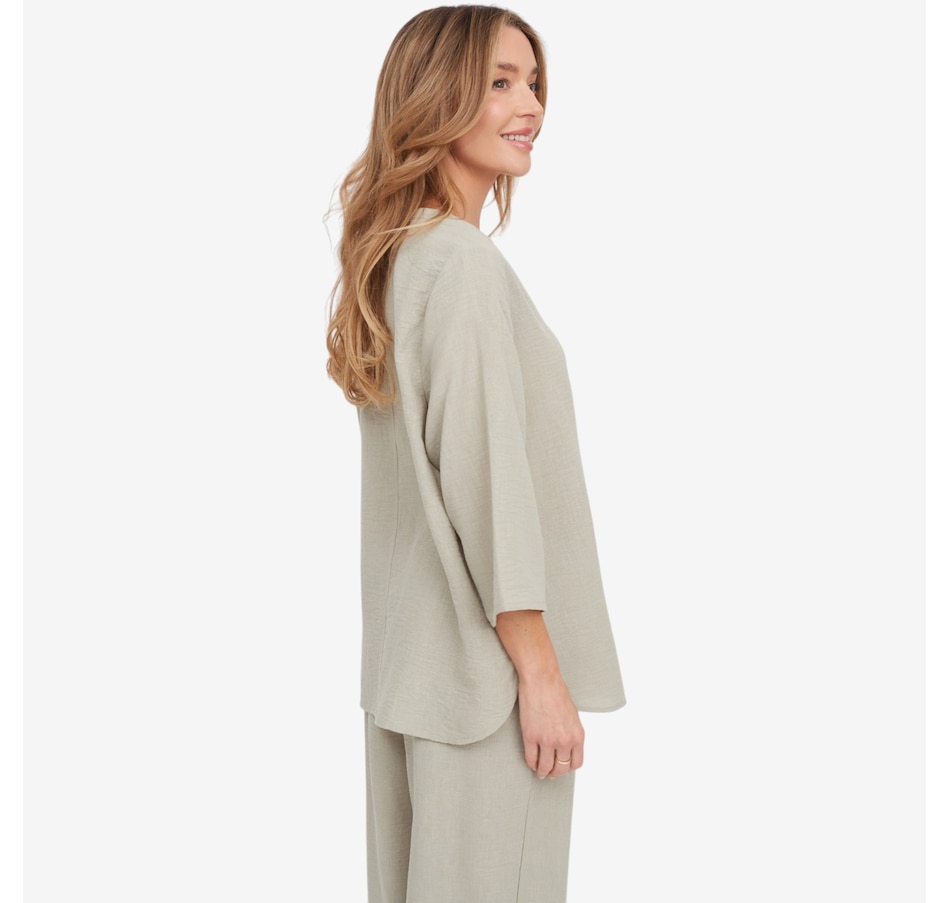 Image 125178_ALTMORE2.jpg, Product 125-178 / Price $74.99, Kim & Co. Linen Feel 3/4 Length Sleeve Shirt from Kim & Co. on TSC.ca's Fashion department