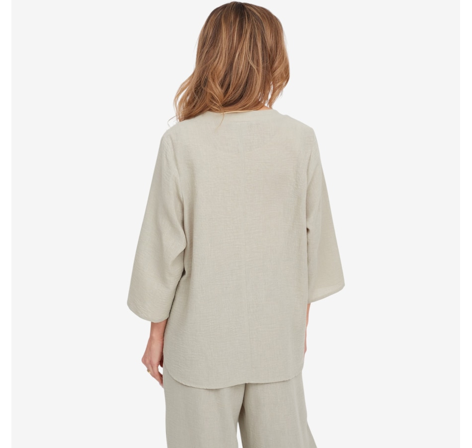 Image 125178_ALTMORE6.jpg, Product 125-178 / Price $74.99, Kim & Co. Linen Feel 3/4 Length Sleeve Shirt from Kim & Co. on TSC.ca's Fashion department