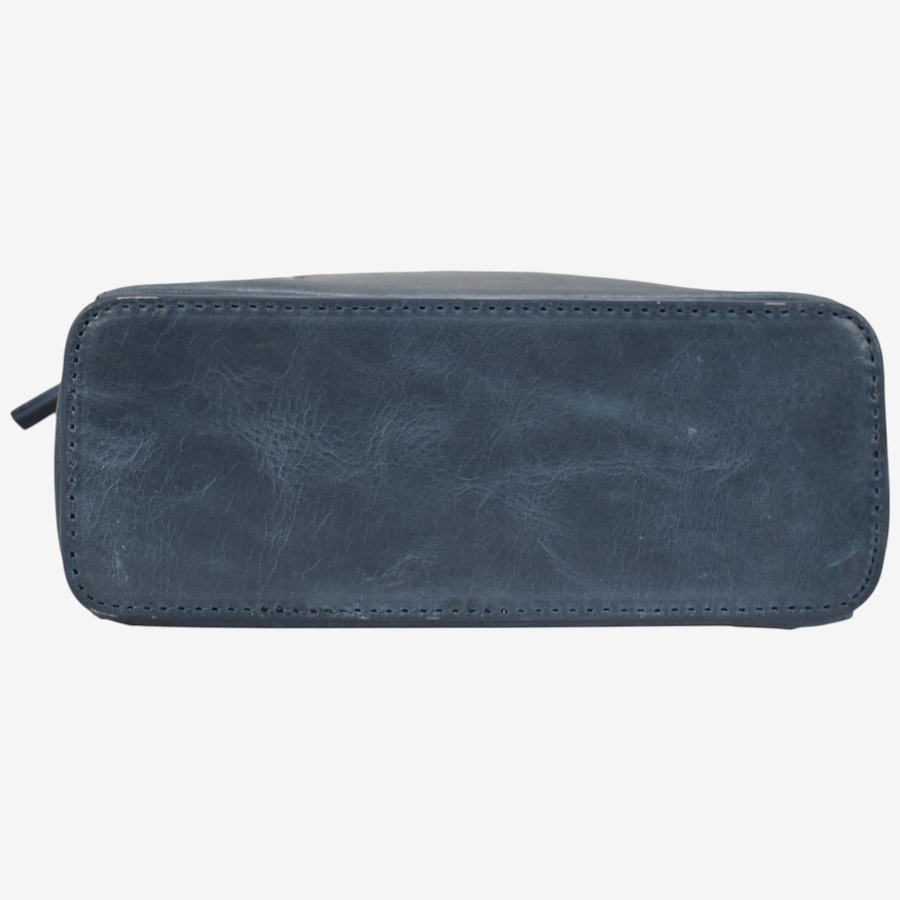 Image 125266_ALTMORE10.jpg, Product 125-266 / Price $230.00, Anuschka Heritage Leather Sling Bag from Anuschka Handbags on TSC.ca's Fashion department