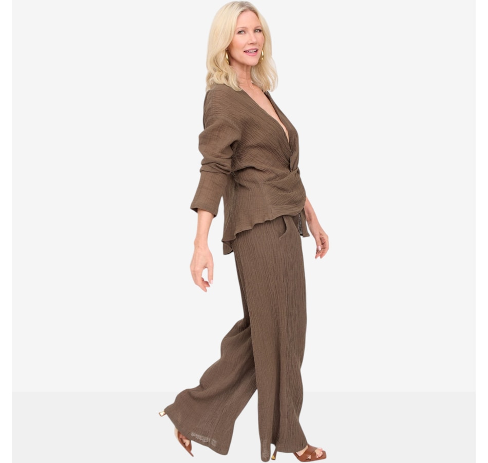 Image 125666_ALTMORE12.jpg, Product 125-666 / Price $89.99, Brian Bailey Knot Detail Tunic with Cami from Brian Bailey on TSC.ca's Fashion department