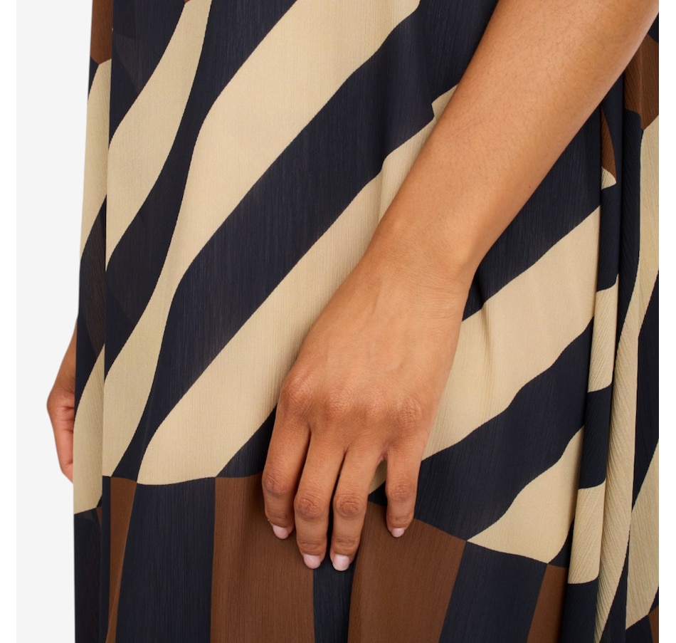 Image 125687_ALTMORE3.jpg, Product 125-687 / Price $135.00, Brian Bailey Gia Printed Dress from Brian Bailey on TSC.ca's Fashion department