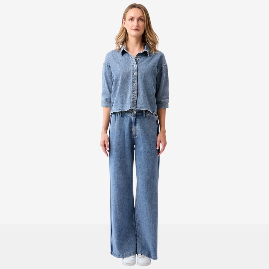 Image 126630_APN.jpg, Product 126-630 / Price $99.99, Yoga Jeans Lily Wide Classic Rise Jean from Yoga Jeans on TSC.ca's Fashion department