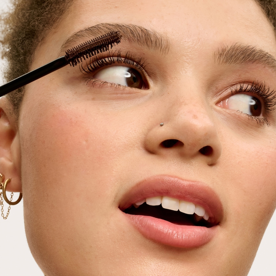 Image 127081_ALTMORE4.jpg, Product 127-081 / Price $39.00, Benefit BADgal Bounce Brown Mascara from Benefit Cosmetics on TSC.ca's Beauty department