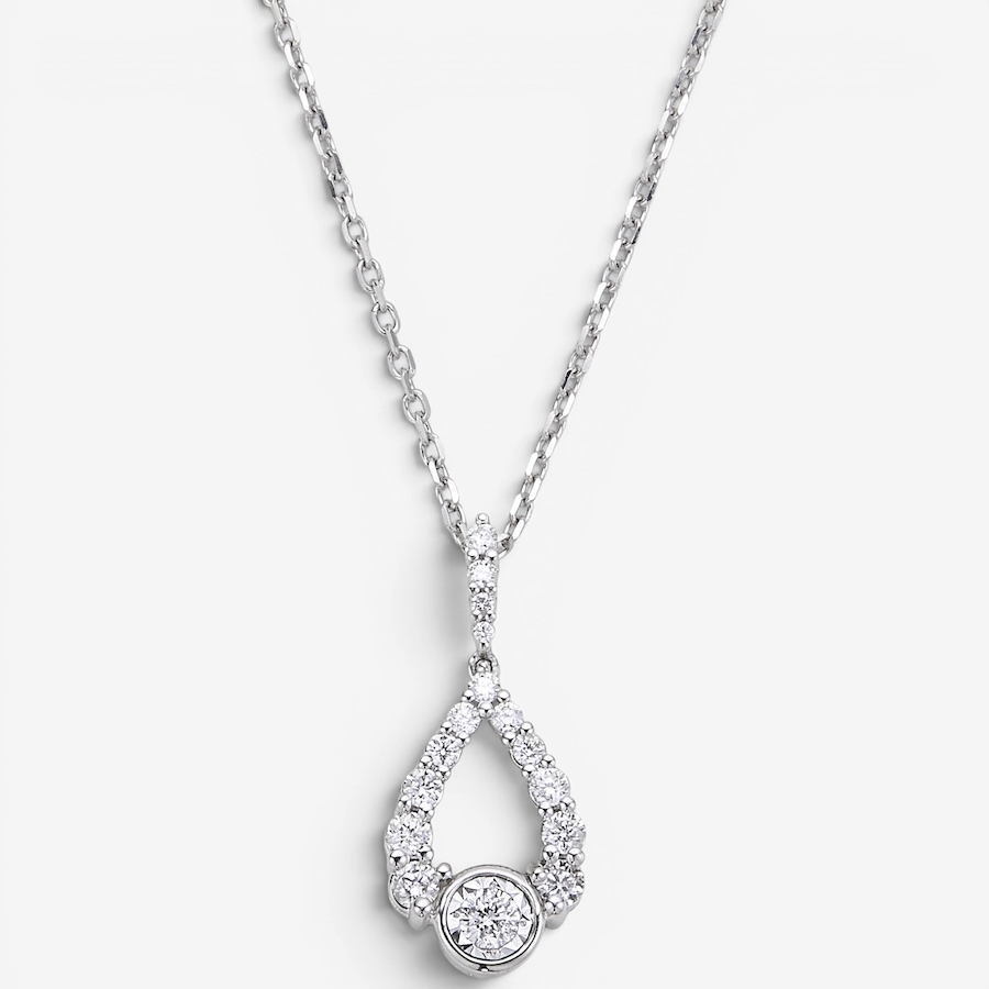 10K White Gold 0.25 ctw Diamond Pendant with Chain - TSC.ca