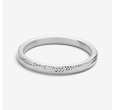 Soave Oro 14K Yellow Gold Resin Filled Diamond Cut Bangle