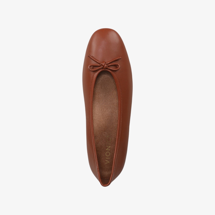 Image 136647_ALTMORE4.jpg, Product 136-647 / Price $199.95, Vionic Larissa Flat from Vionic on TSC.ca's Shoes department