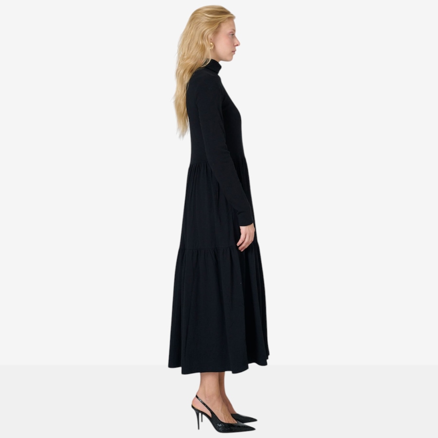 Image 137267_ALTMORE6.jpg, Product 137-267 / Price $115.00, Preloved Adina Midi Dress from Preloved on TSC.ca's Fashion department