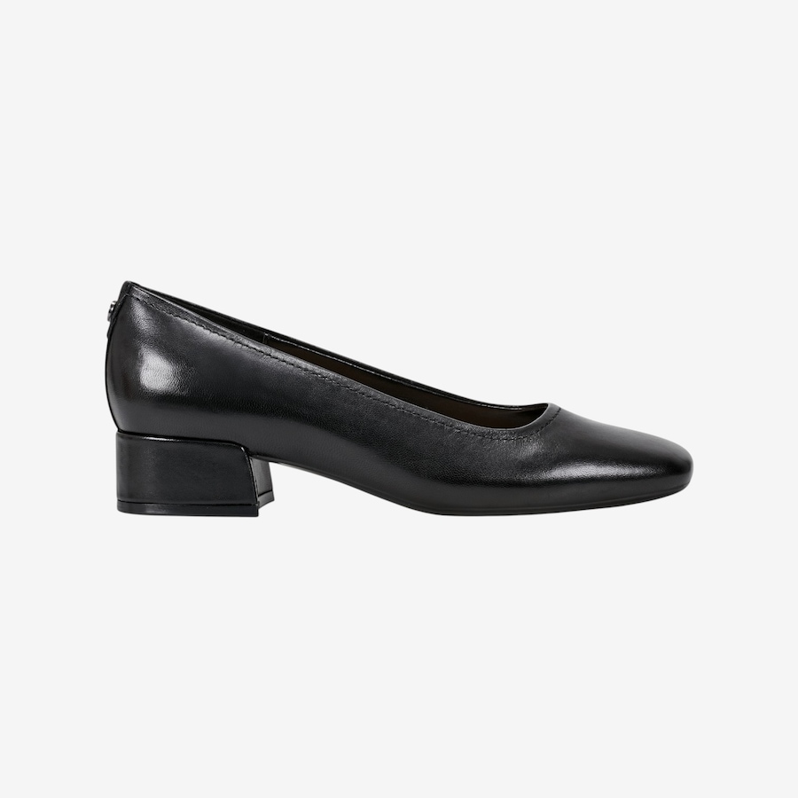 Image 137729_ALTMORE2.jpg, Product 137-729 / Price $129.99, Easy Spirit Jain Pump from Easy Spirit Footwear on TSC.ca's Shoes department