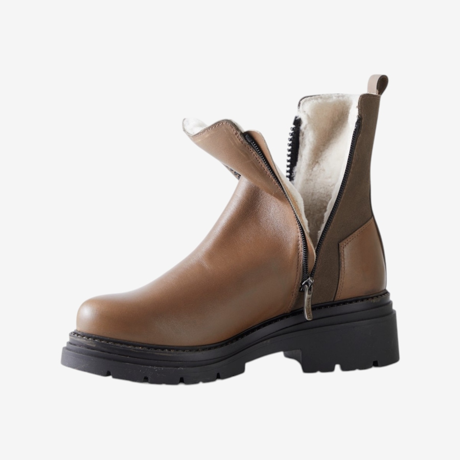 Image 137751_ALTMORE6.jpg, Product 137-751 / Price $495.00, Pajar Heritage Faith Boot from Pajar on TSC.ca's Shoes department