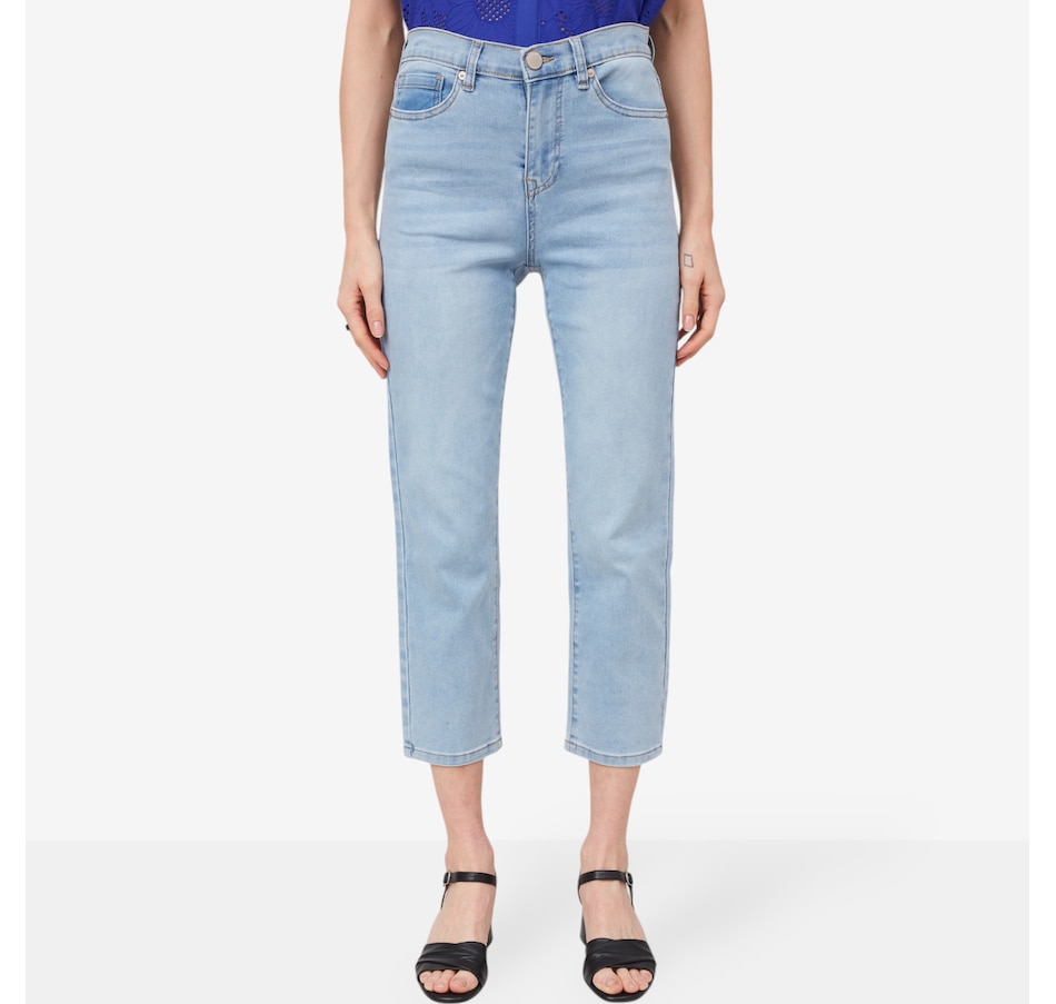 Image 206001_CHA.jpg, Product 206-001 / Price $29.33, Diane Gilman Virtual Stretch Straight Leg Crop Jean from DG2 by Diane Gilman on TSC.ca's Fashion department