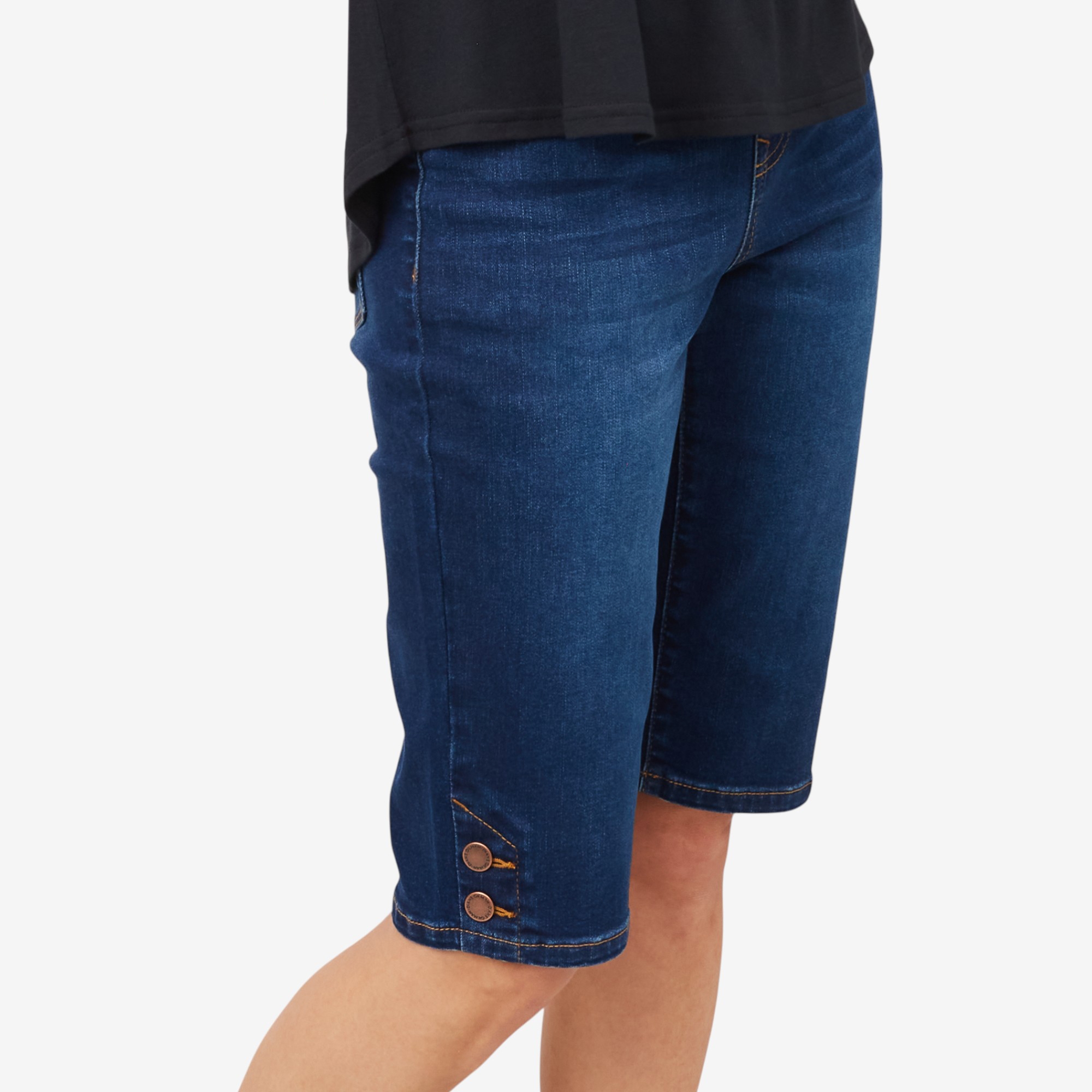 Diane Gilman New Classic Stretch Pull-On Side Button Detail