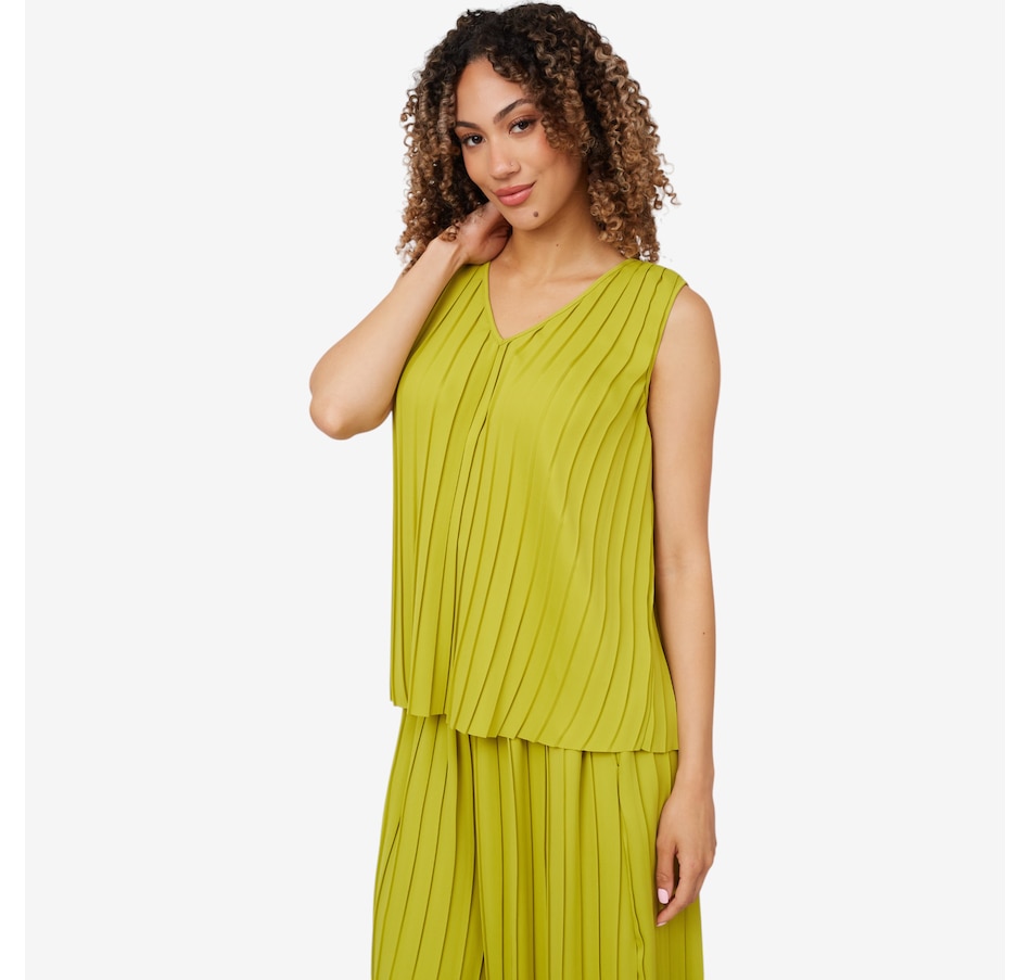 Image 210110_MOS.jpg, Product 210-110 / Price $34.33, Wynne Style Pleated Crepe Sleeveless Top from Wynnelayers on TSC.ca's Fashion department